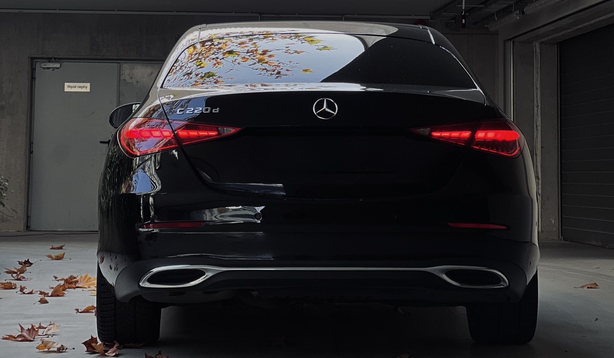 MERCEDES BENZ C -CLASS W206