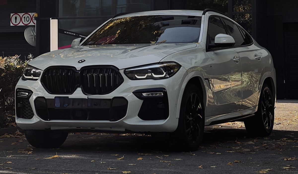 BMW X6 G06
